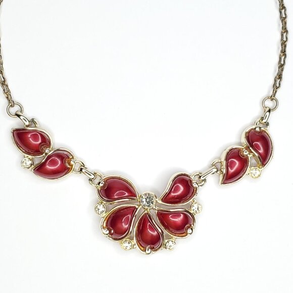 Vintage Red Floral Necklace Rhinestones Pearlescent Petals Goldtone 50s 60s - Picture 1 of 3